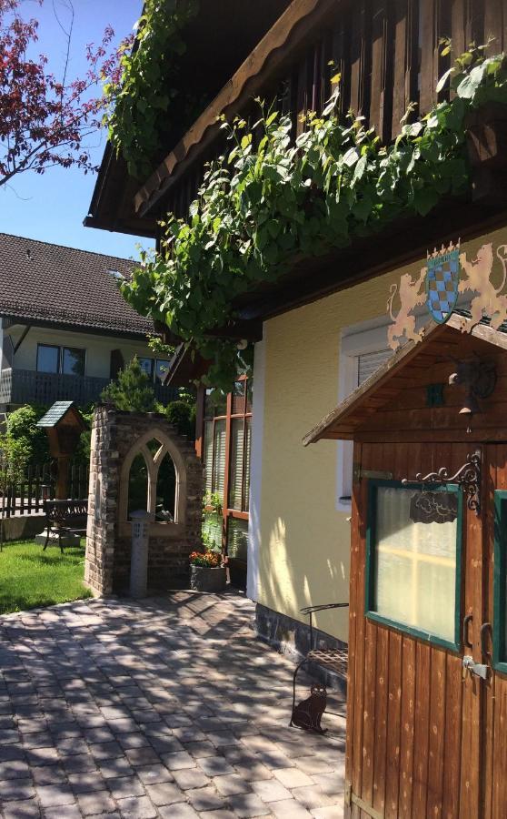 Haus Tobias Apartment Bad Füssing Екстериор снимка