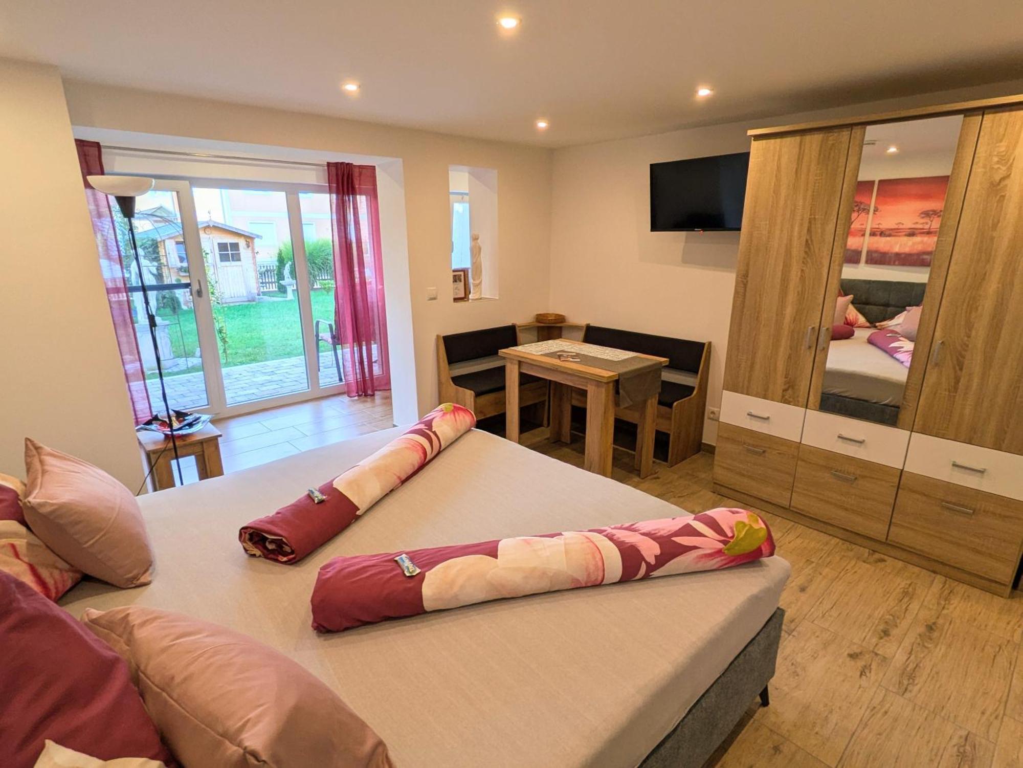 Haus Tobias Apartment Bad Füssing Стая снимка